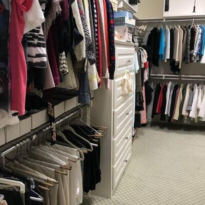Women Clothing size 4 - Anne Klein, Donna Ricco, Talberts, Christian Dior, Evan Picone, Susan Roselli and Patra to name a few
