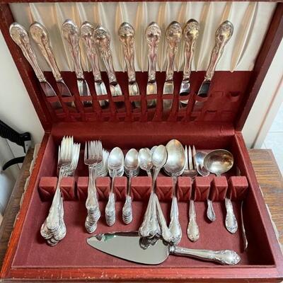 new elegance Gotham flatware