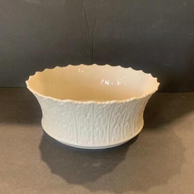 Lenox Embossed  Bowl with Scalloped Top
