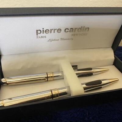 Pierre Cardin Pen & Pencil Set in Presentation Case