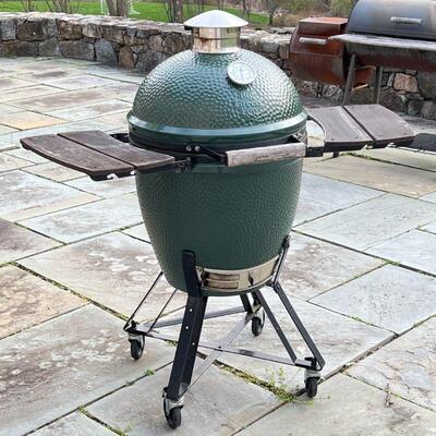 BIG GREEN EGG | Charcoal grill and smoker, size large