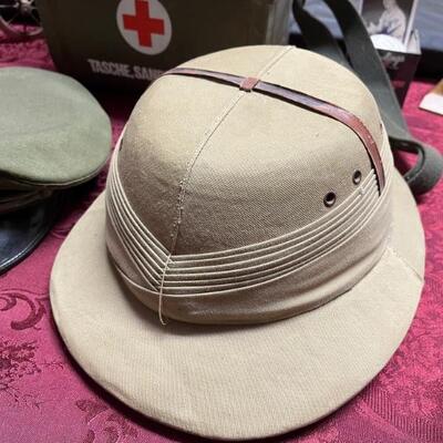 Safari hat & WW2 hat 