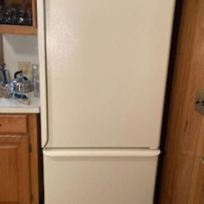 Kenmore refrigerator/freezer $100