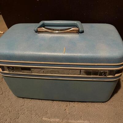 Vintage train case