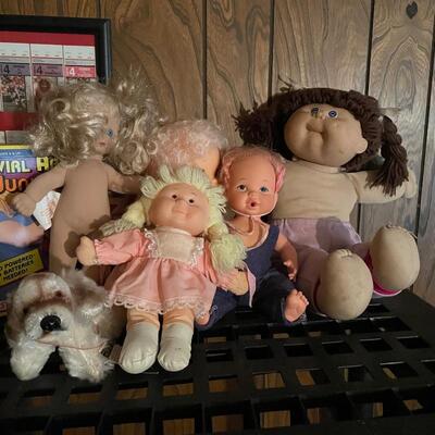 Vi table dolls cabbage patch 