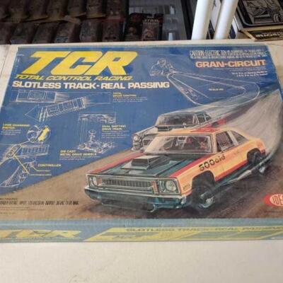 #4164 â€¢ Vintage TCR Slotless Track-Real Passing in Original Box.