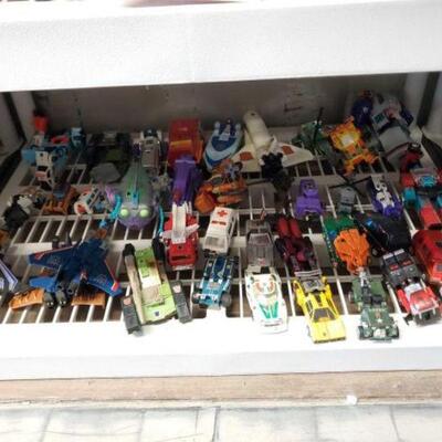 #4136 â€¢ Vintage Transformers Toys. 
