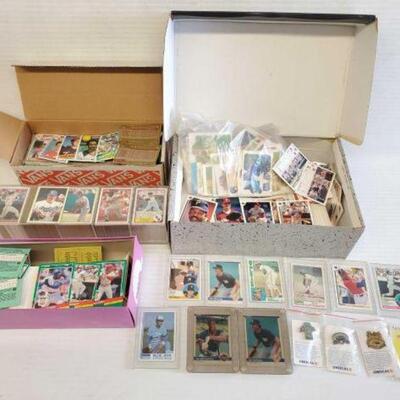 #5170 • Baseball Card Collections and Pins
