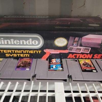 #4512 â€¢ Nintendo Entertainment System And Games