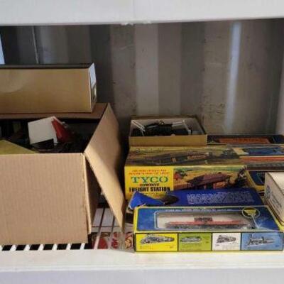 #4504 â€¢ Model Trains, Tracks, Landscape, And Railroad Controls