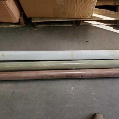 426: 3 rolls of background paper. 