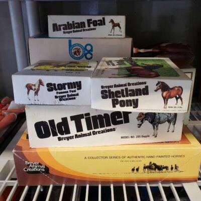 #4032 â€¢ 13 Vintage Breyer Horse Figurines With Original Boxes