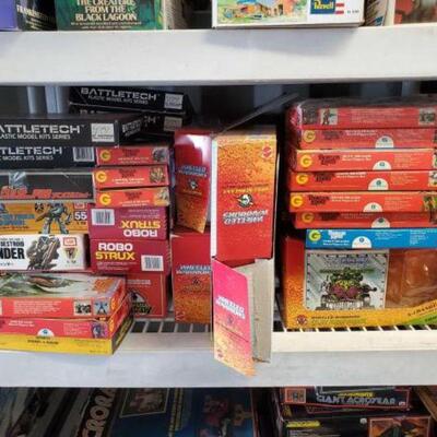 #4084 â€¢ Vintage Die Cast Model and Figurine Boxes