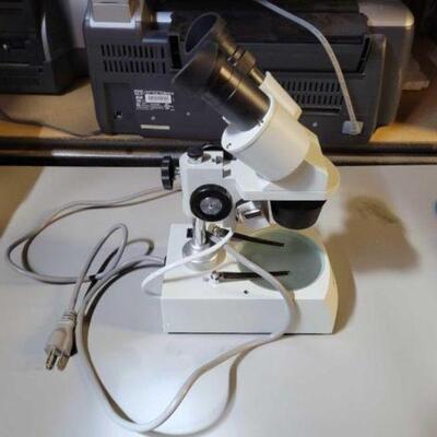 #6056 • AmScope Microscope With Wrench And Light Bulbs
