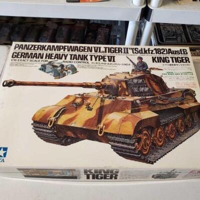 #4160 â€¢ Vintage King Tiger Die Cast Model in Original Box