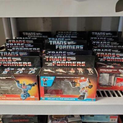 #4142 â€¢ Vintage Transformers Boxes: Contents on Boxes Not Included. 