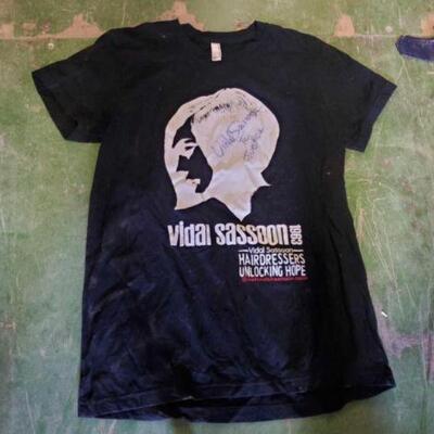 #6606 • Vidal Sasson Autographed T Shirt
