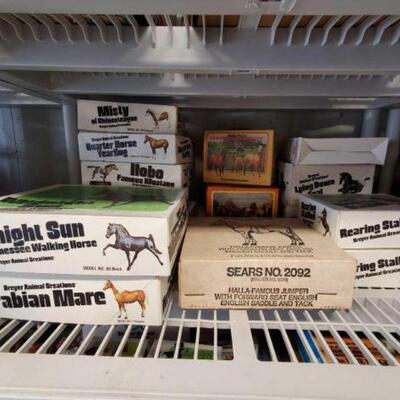 #4030 â€¢ 21 Vintage Breyer Horse Figurines With Original Boxes