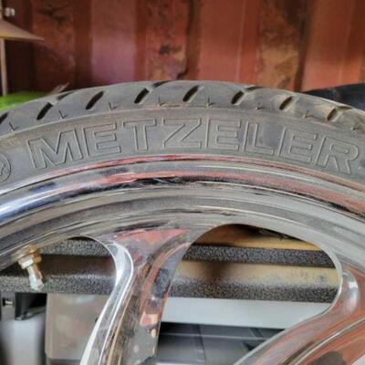 #6030 • Metzeler ME 880 Marathon Front Motorcycle Wheel