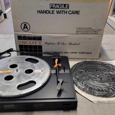 #4524 â€¢ Scott Semi-Automatic Belt Drive Turn Table