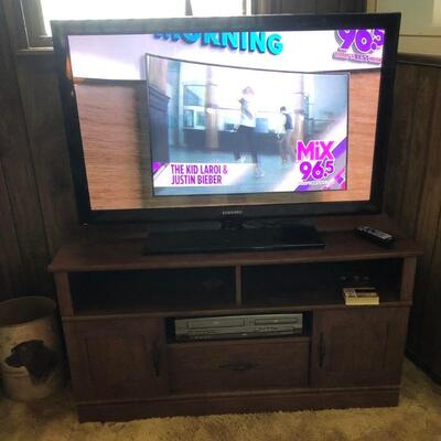 T.V. / VCR - VHS/DVD Record Combo