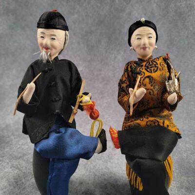 elderly couple dolls 