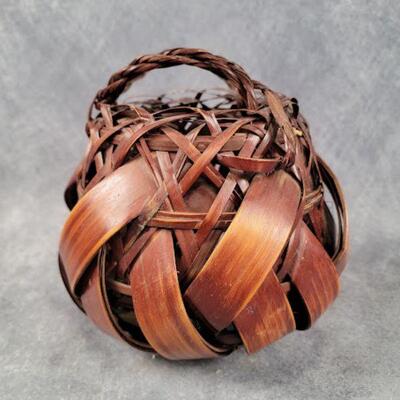 thia basket