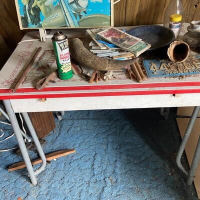Enamel slide table