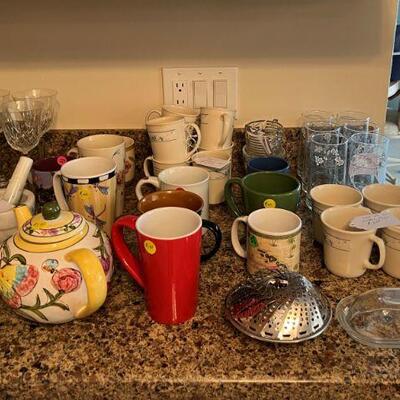 mugs Teapot and glasses 