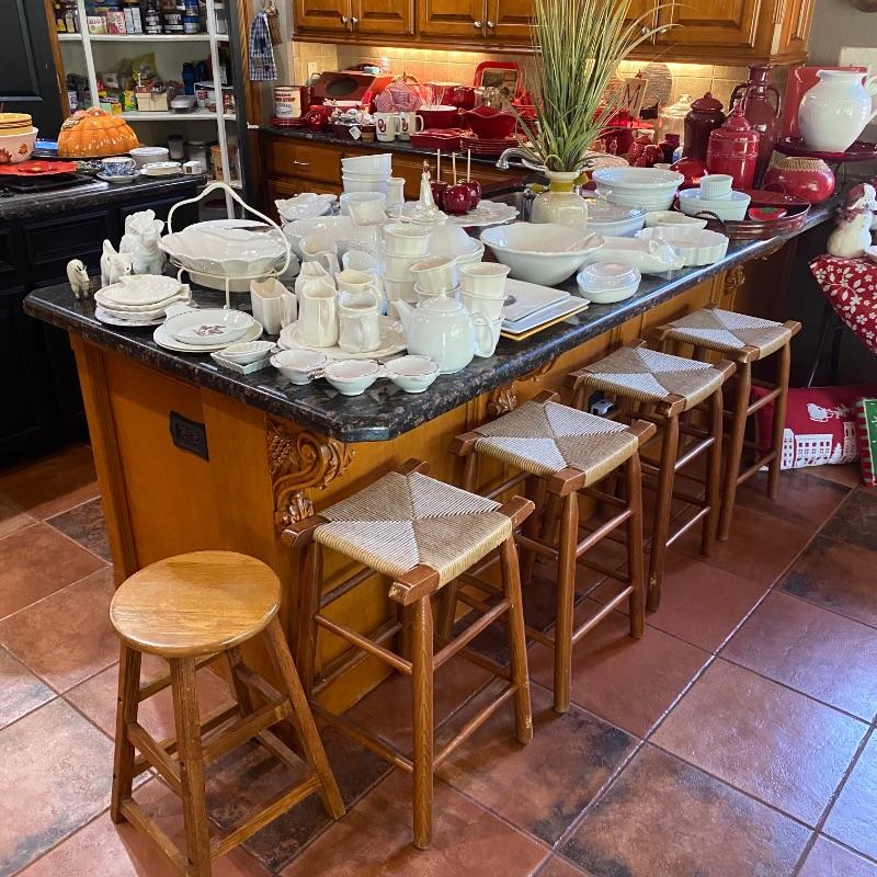 BLONDIES ESTATE SALE / BROOKHAVEN NORMAN, OK / THUR 84, FRI 104, SAT