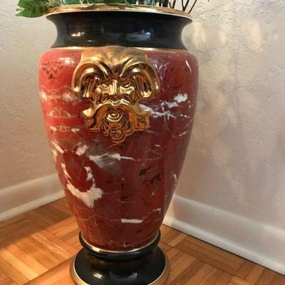 SCC Castelli Vase or Urn, red porcelain with marbled look, gold leaf ears or handles, rare to see this color combination with the gold...