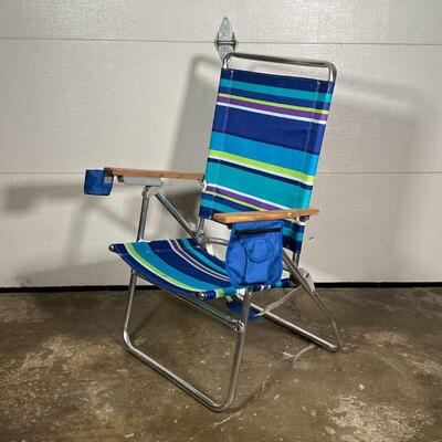 RETRO BEACH CHAIR | Colorful blue stripes, with cup holder