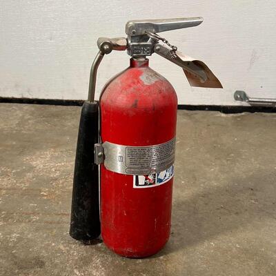 HEAVY FIRE EXTINGUISHIER | General, Model 5 R