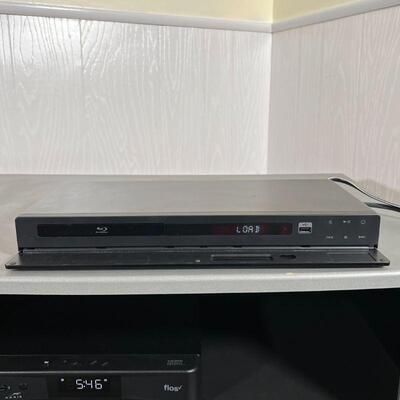 SAMSUNG BLU RAY PLAYER | Model BD-P1600 [turns on, untested]