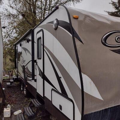 30' 2015 Keystone Cougar