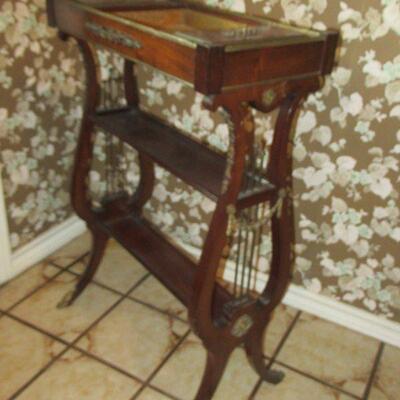 MAHOGANY REGENCY HARP SIDE ACCENT TABLE MISSING A COVER