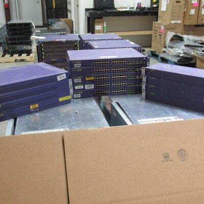 EXTREME NETWORKS BLACK DIAMOND NETWORK COMPONENTS SOLD AS IS FOR PARTS OR REPAIR