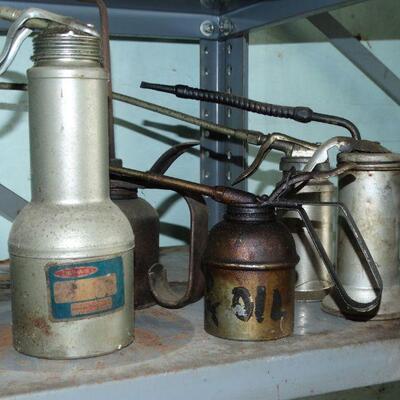 Oil Oil cans