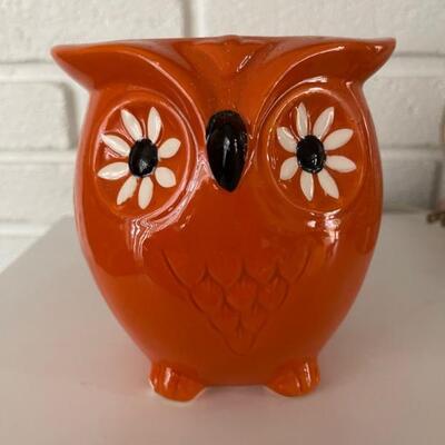 Owl vase
