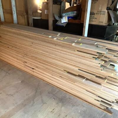 Approx. 430 sq. ft. of maple flooring