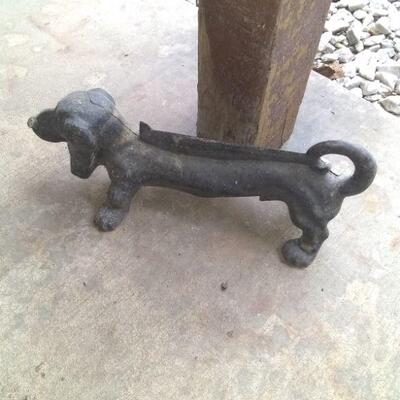 Cast iron dog $100.00