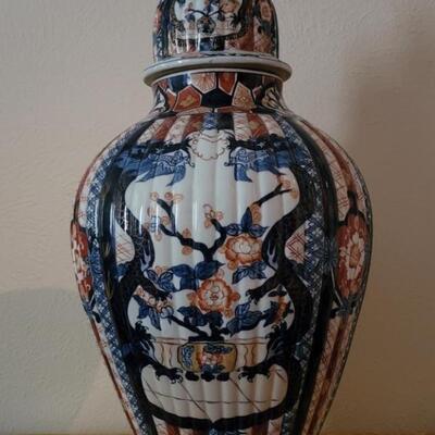 Japanese Imari Style Decorative Temple Jar