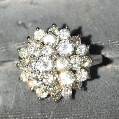 Diamond cluster in 14Kwhite gold 
