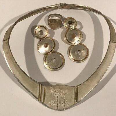 This suite is marked .925
