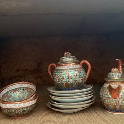Vintage Chinese tea set