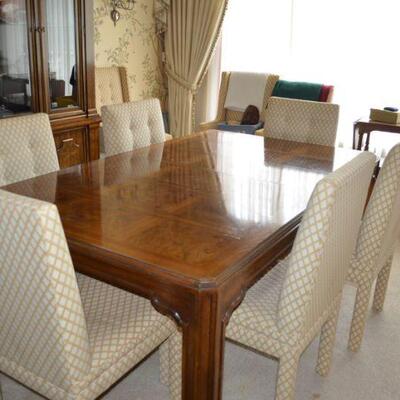Drexel Dining Table w/ Chairs 