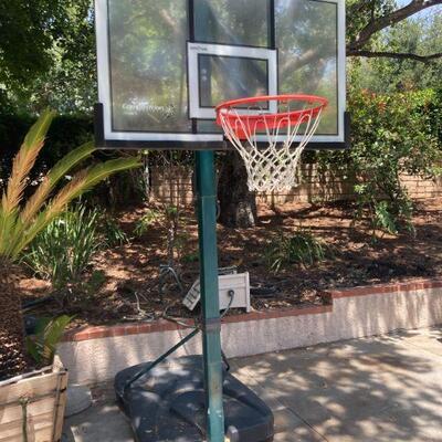 Very large (regulation size?) BB hoop