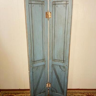 Colonial Blue Shutters w/ Spoon Carving