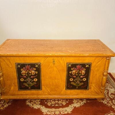 Grain Painted Dowager Chest