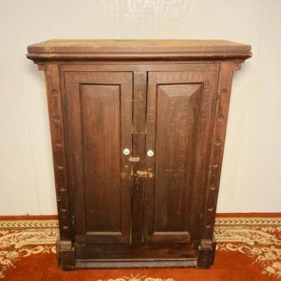 Hanging 2 Door Cabinet